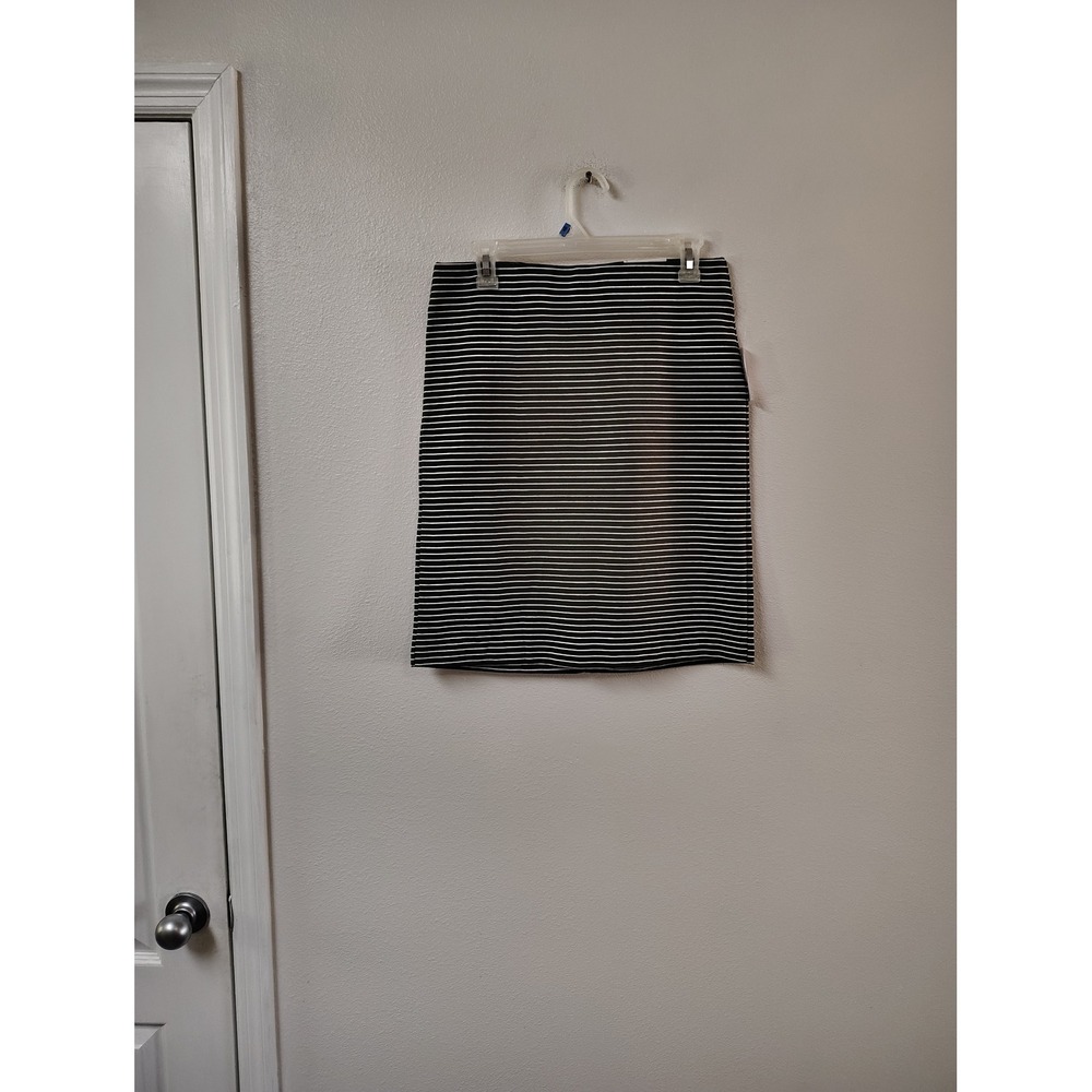 Old Navy Women Olive Green White Striped Knit Pencil Skirt Small NWT